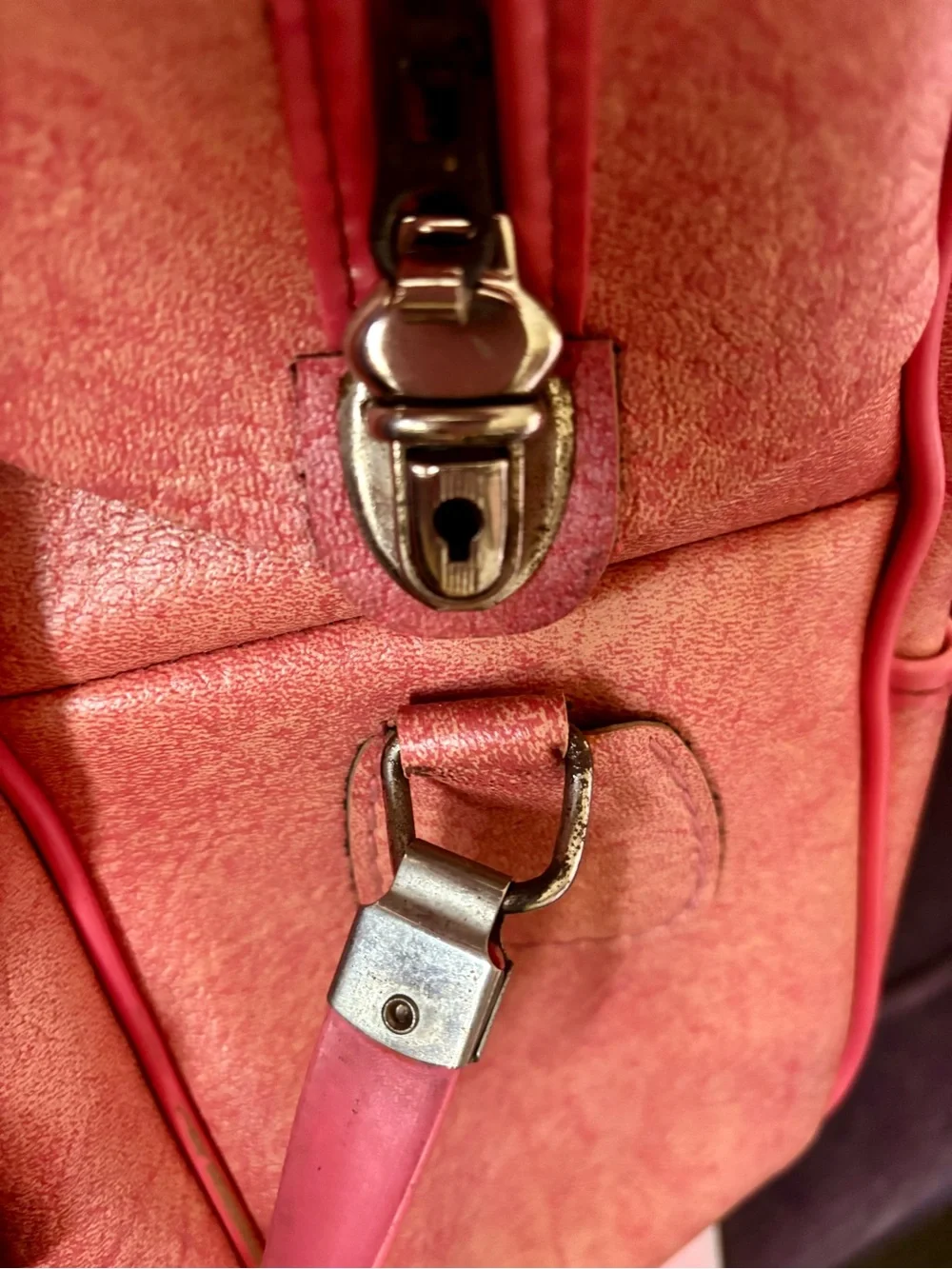 1960s Pearlized Pink Carryon Bag